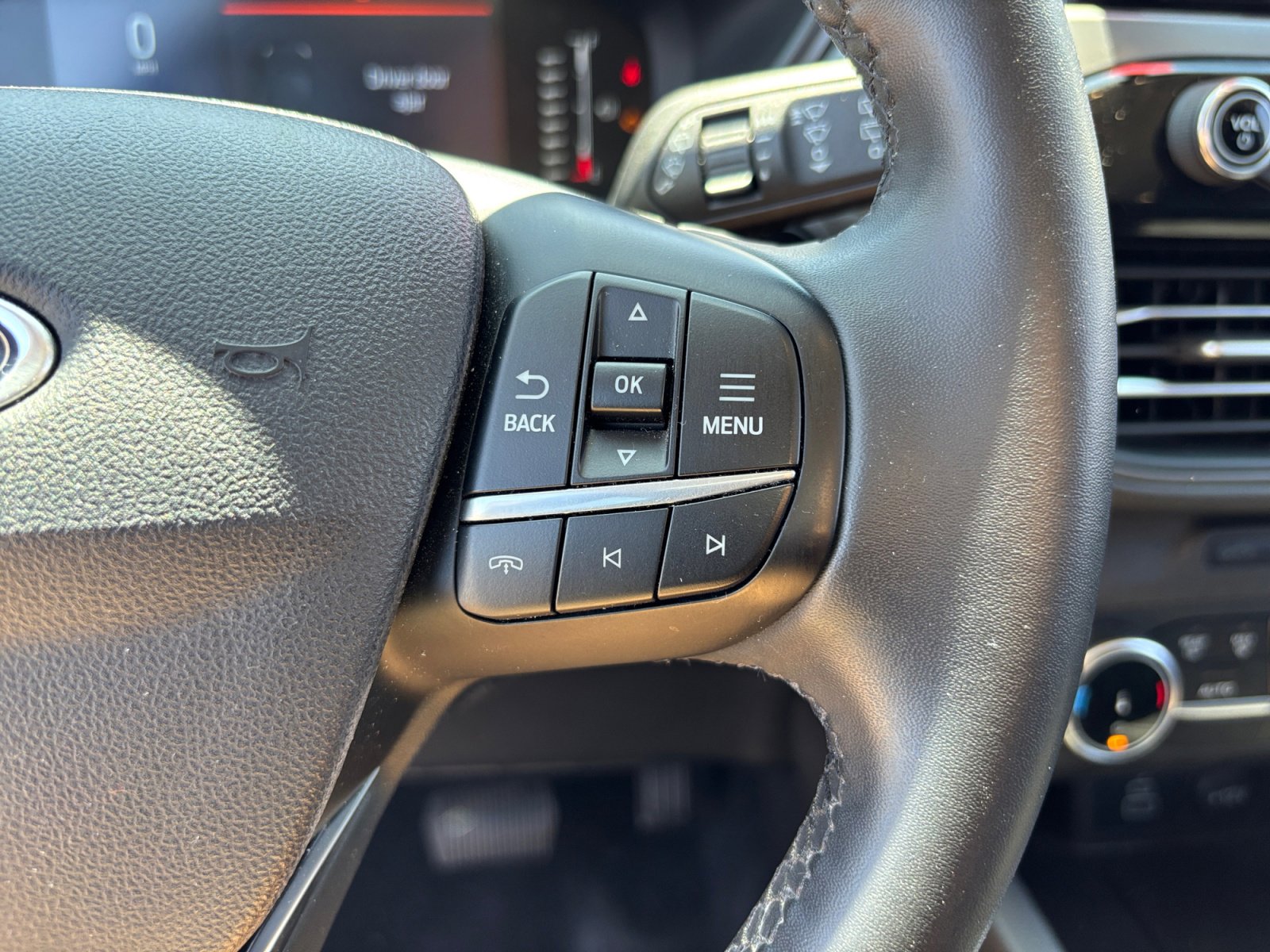 Certified 2024 Ford Escape Active image 31