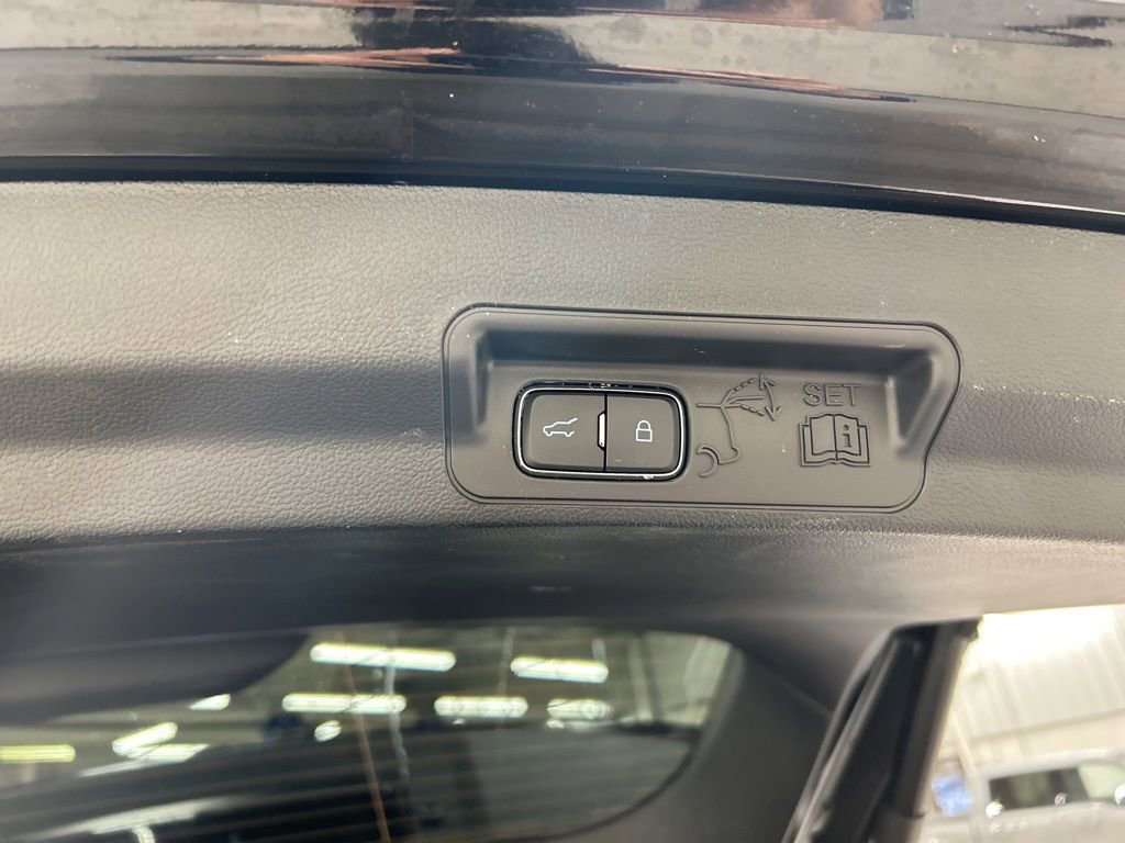 Certified 2023 Ford Explorer XLT w/ Equipment Group 202A image 34