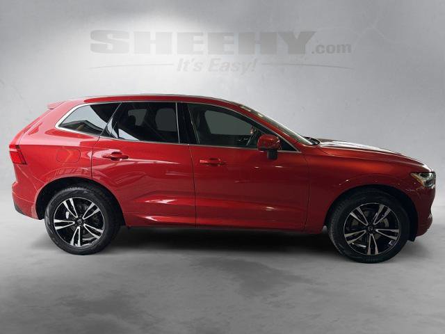 Used 2021 Volvo XC60 T5 Momentum w/ Premium Package image 6