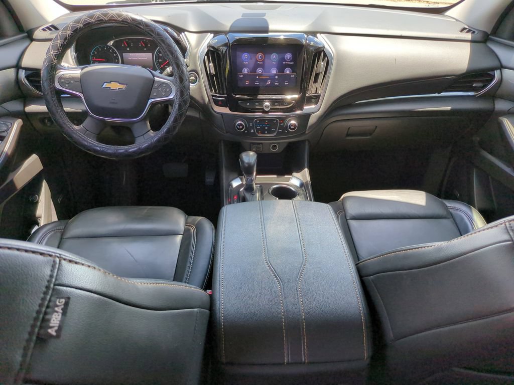 Used 2021 Chevrolet Traverse LT w/ LT Premium Package FWD image 13