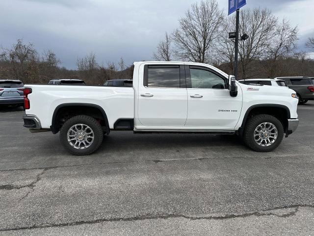 Used 2025 Chevrolet Silverado 2500 LTZ w/ LTZ Premium Package image 2