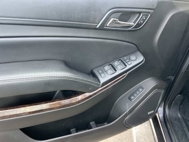 Used 2018 Chevrolet Tahoe LT w/ LT Signature Package AWD/4WD image 19