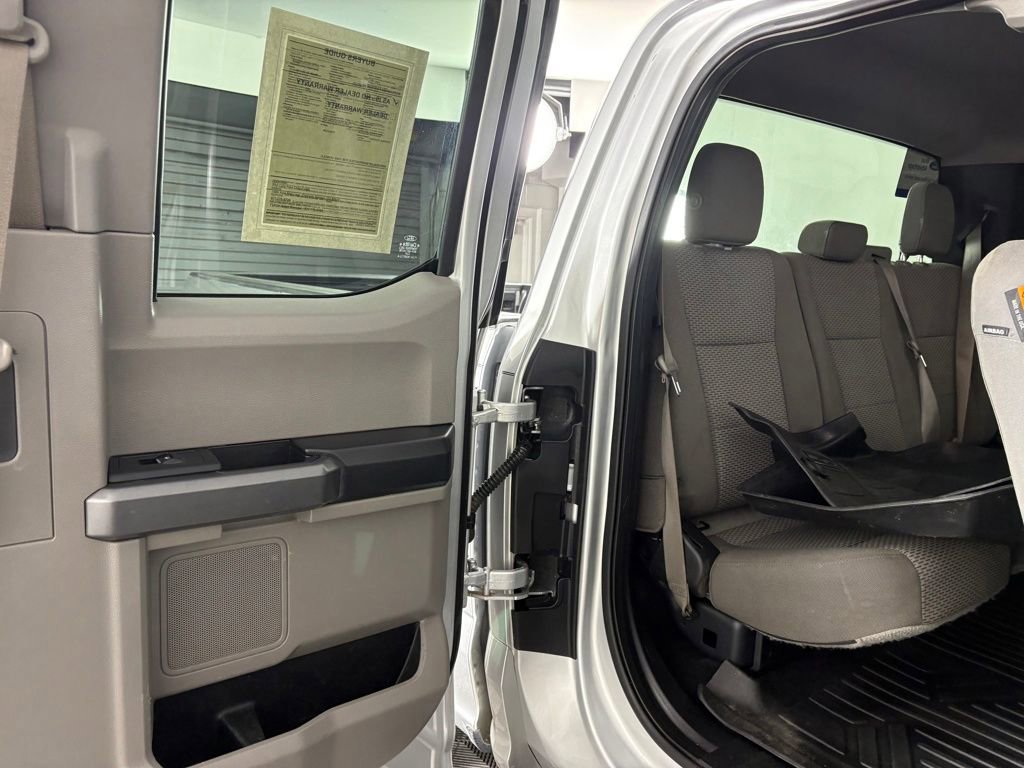 Certified 2017 Ford F250 XLT w/ FX4 Off-Road Package image 28