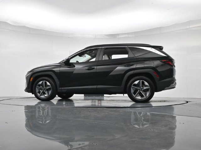 Used 2025 Hyundai Tucson SEL FWD image 34