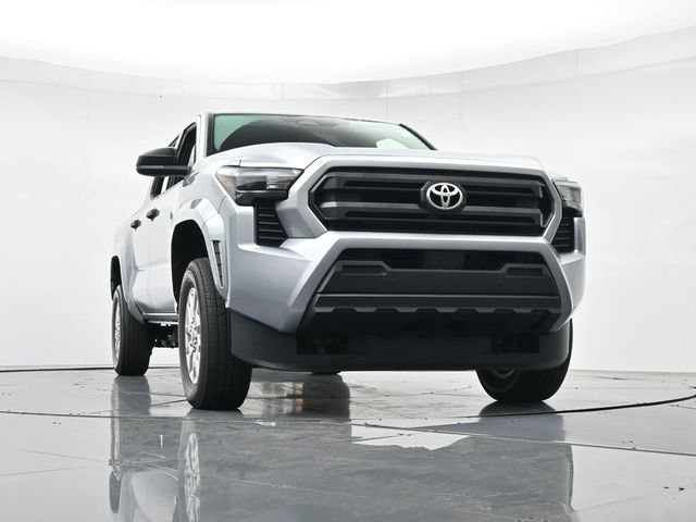 Used 2024 Toyota Tacoma SR w/ SR Upgrade Package AWD/4WD image 31
