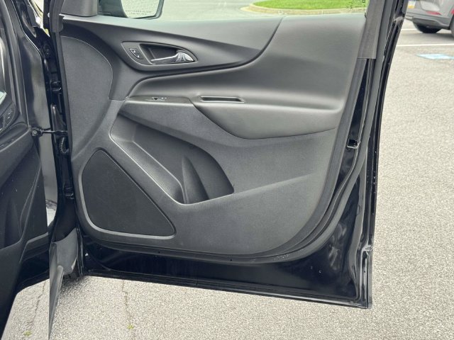Used 2024 Chevrolet Equinox LT FWD image 10