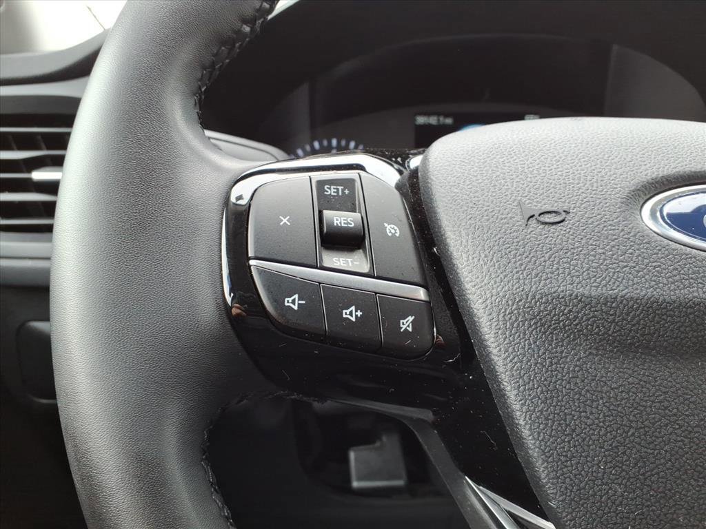 Certified 2022 Ford Escape SE w/ Cold Weather Package image 16