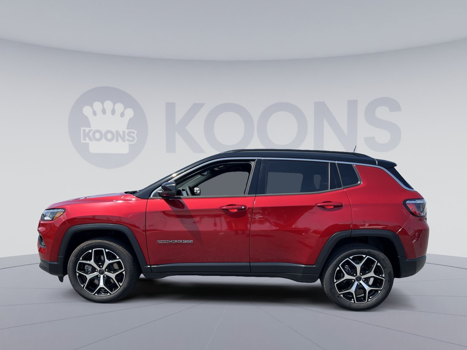 Used 2025 Jeep Compass Limited AWD/4WD image 2
