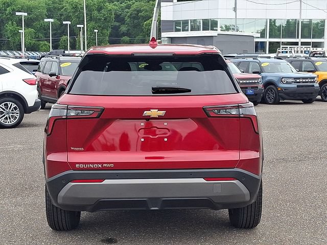 Used 2026 Chevrolet Equinox LT w/ Convenience Package II AWD/4WD image 5