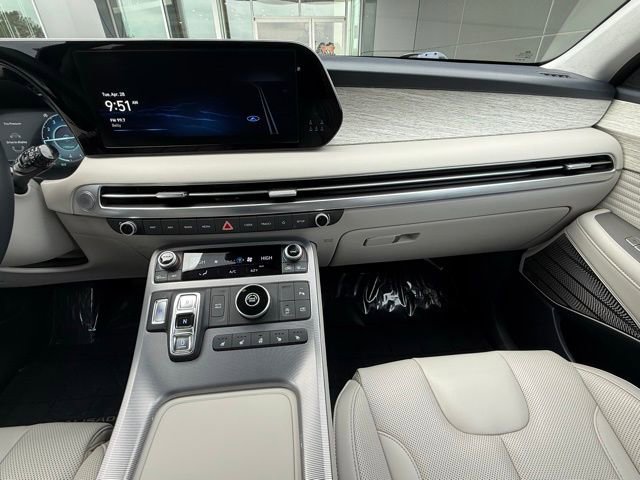 Used 2023 Hyundai Palisade Calligraphy FWD image 23