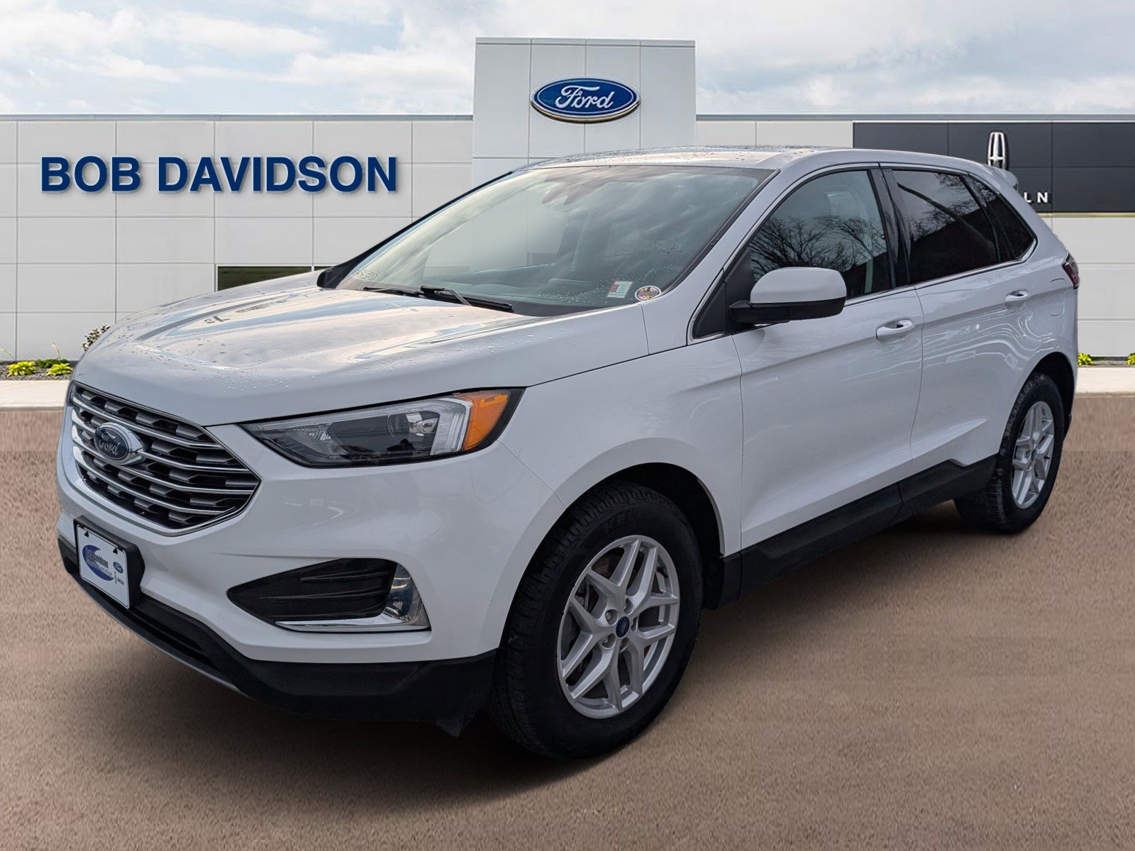 Certified 2022 Ford Edge SEL