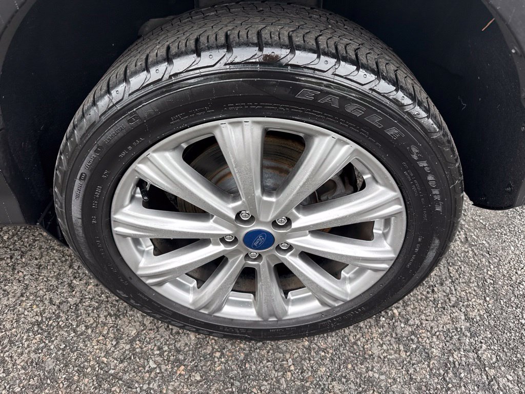 Certified 2017 Ford Escape Titanium AWD/4WD image 9