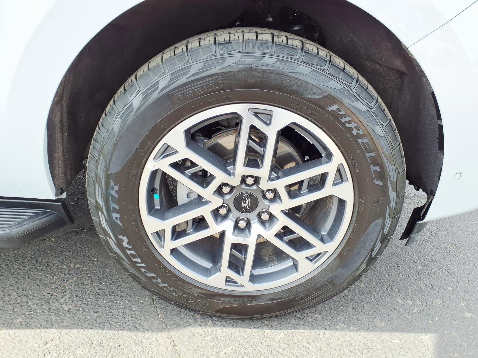 Certified 2025 Ford Expedition Max Active AWD/4WD image 9