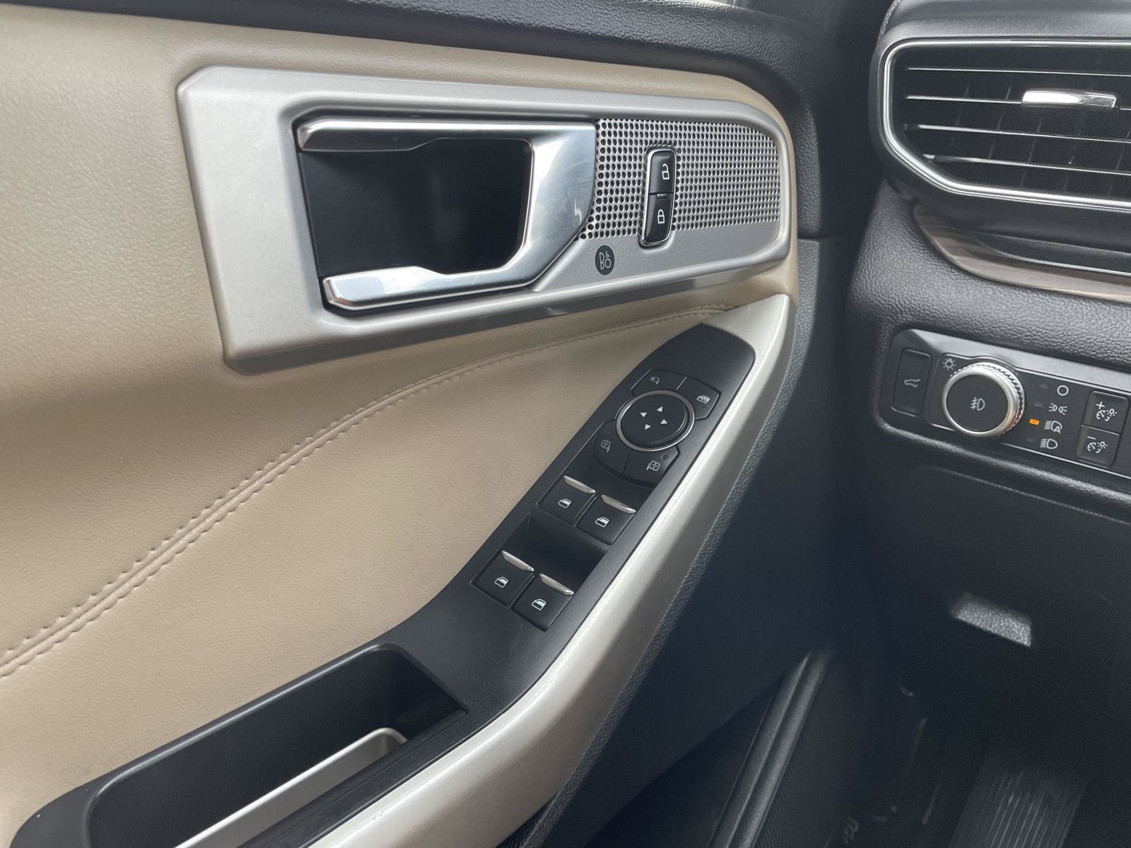 Certified 2021 Ford Explorer Limited AWD/4WD image 33