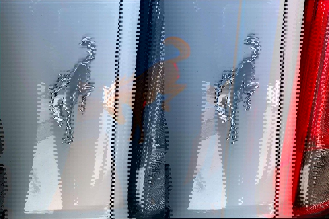 Certified 2025 Ford Bronco Heritage Edition image 9