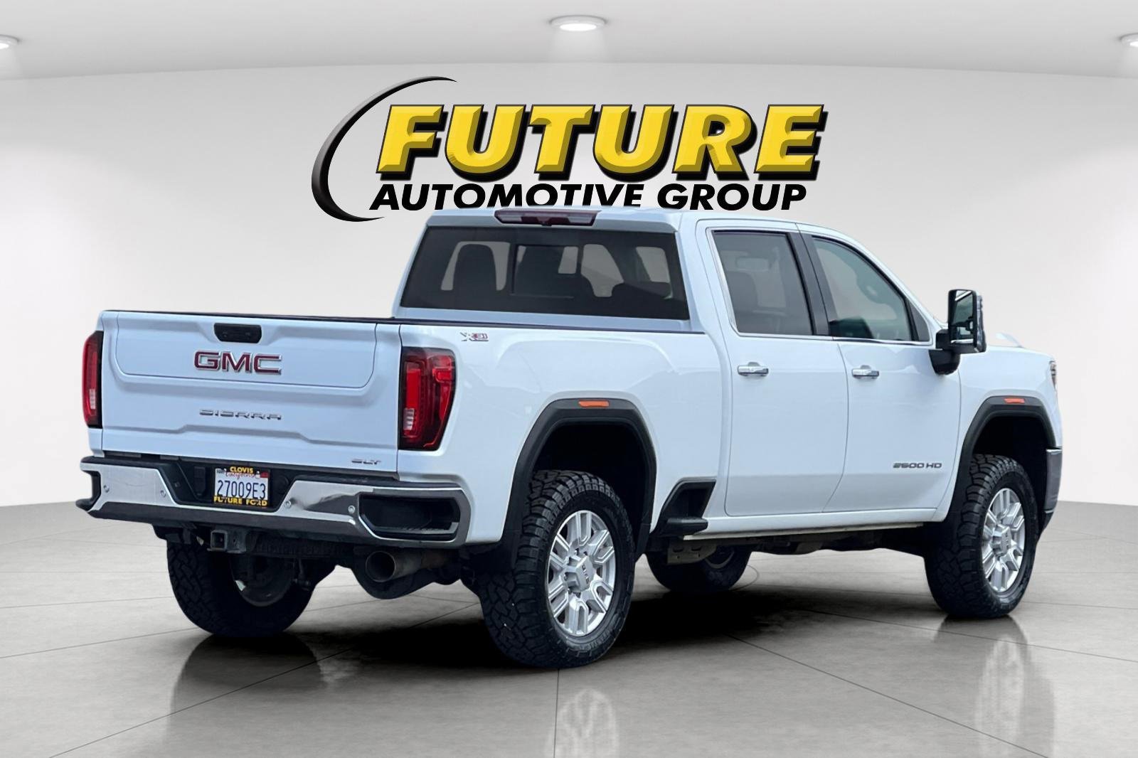 Used 2021 GMC Sierra 2500 SLT w/ SLT Preferred Package image 5
