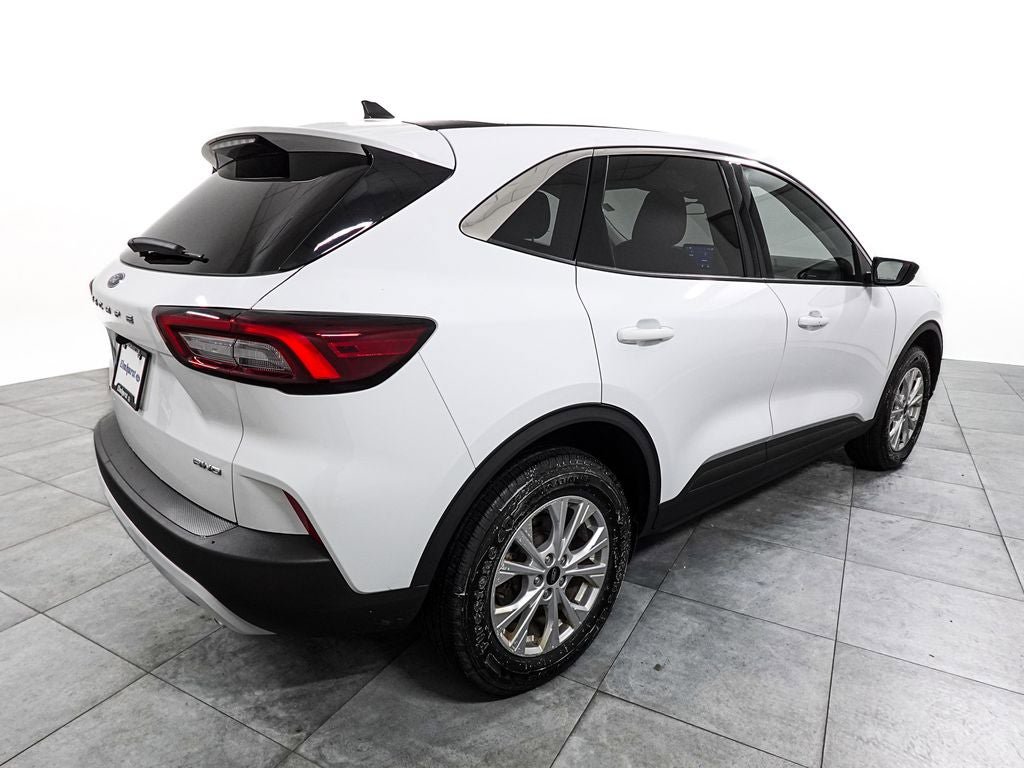 Certified 2024 Ford Escape Active AWD/4WD image 6