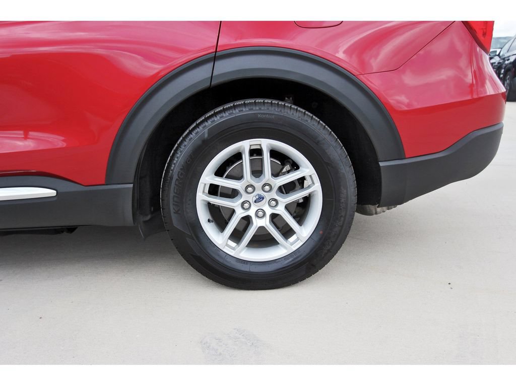 Certified 2021 Ford Explorer Limited w/ Equipment Group 301A RWD image 31