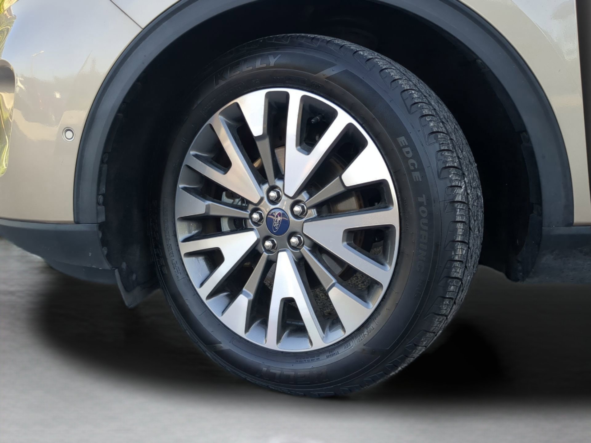 Certified 2020 Ford Escape Titanium w/ Titanium Premium Package 2.0 FWD image 71