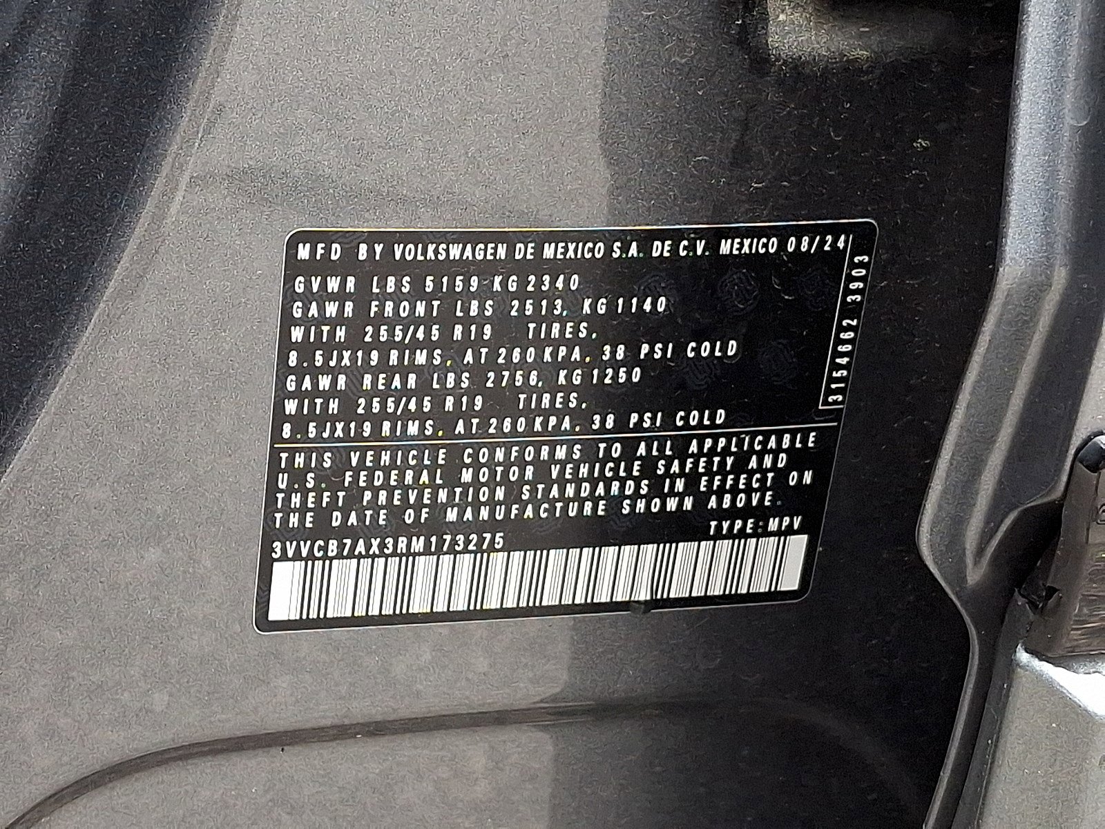 Used 2024 Volkswagen Tiguan SE R-Line FWD image 28
