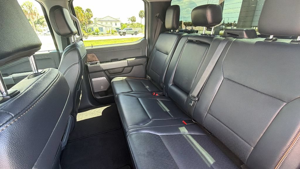 Certified 2025 Ford F450 Lariat AWD/4WD image 25