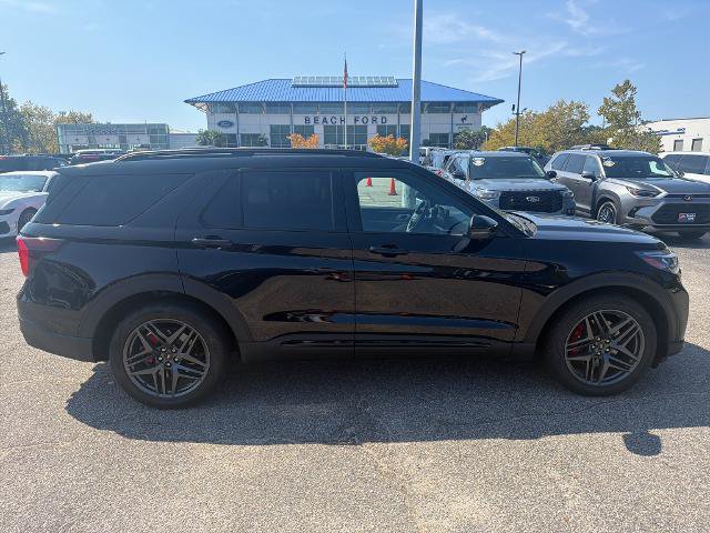 Certified 2025 Ford Explorer ST w/ Sun And Sound Package AWD/4WD image 4