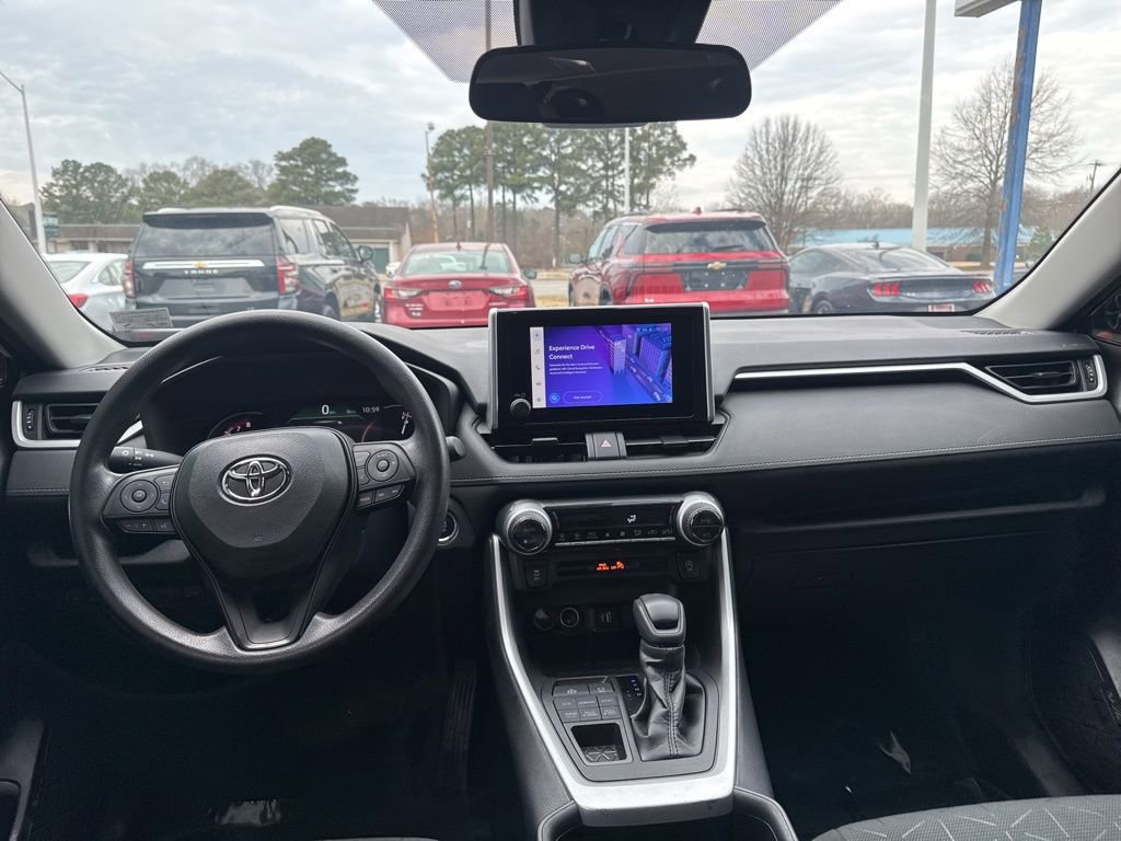 Used 2023 Toyota RAV4 XLE w/ Convenience Package image 9