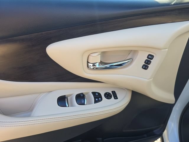 Used 2022 Nissan Murano Platinum w/ Cargo Package AWD/4WD image 11