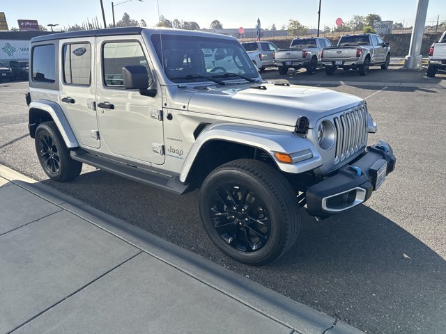 Used 2023 Jeep Wrangler Unlimited Sahara AWD/4WD image 6