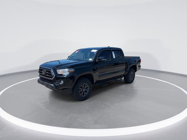 Used 2023 Toyota Tacoma SR5 w/ Technology Package image 3
