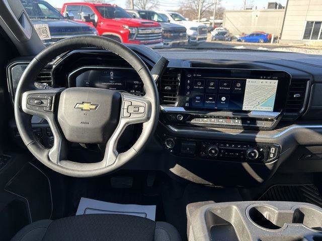 Used 2025 Chevrolet Silverado 1500 LT image 22
