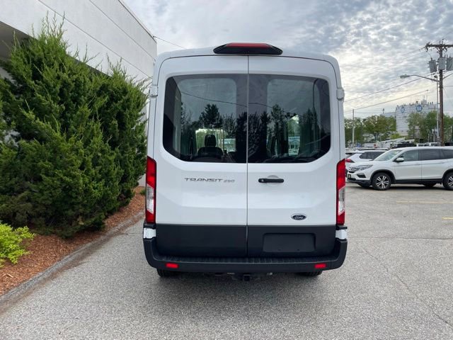Certified 2019 Ford Transit 250 130 Medium Roof RWD image 5
