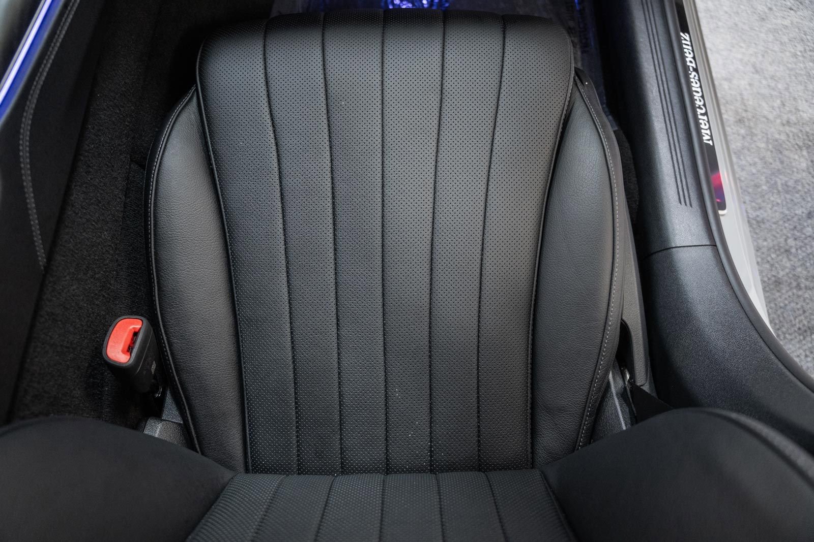 Used 2025 Mercedes-Benz E 350 4MATIC Sedan image 35