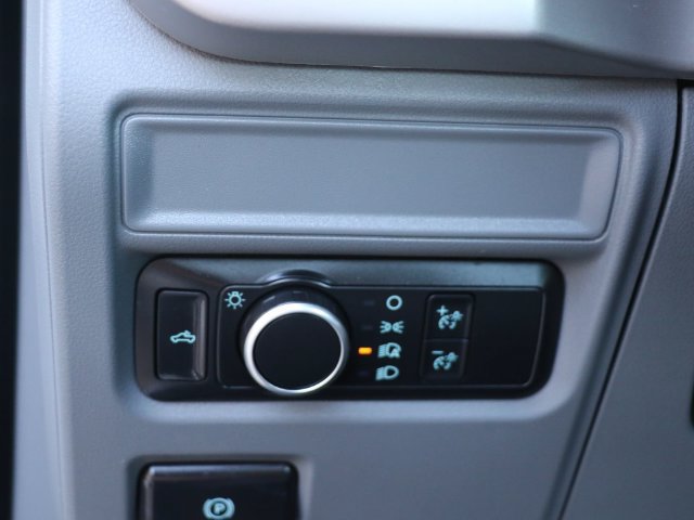 Certified 2022 Ford F150 2WD Regular Cab image 31