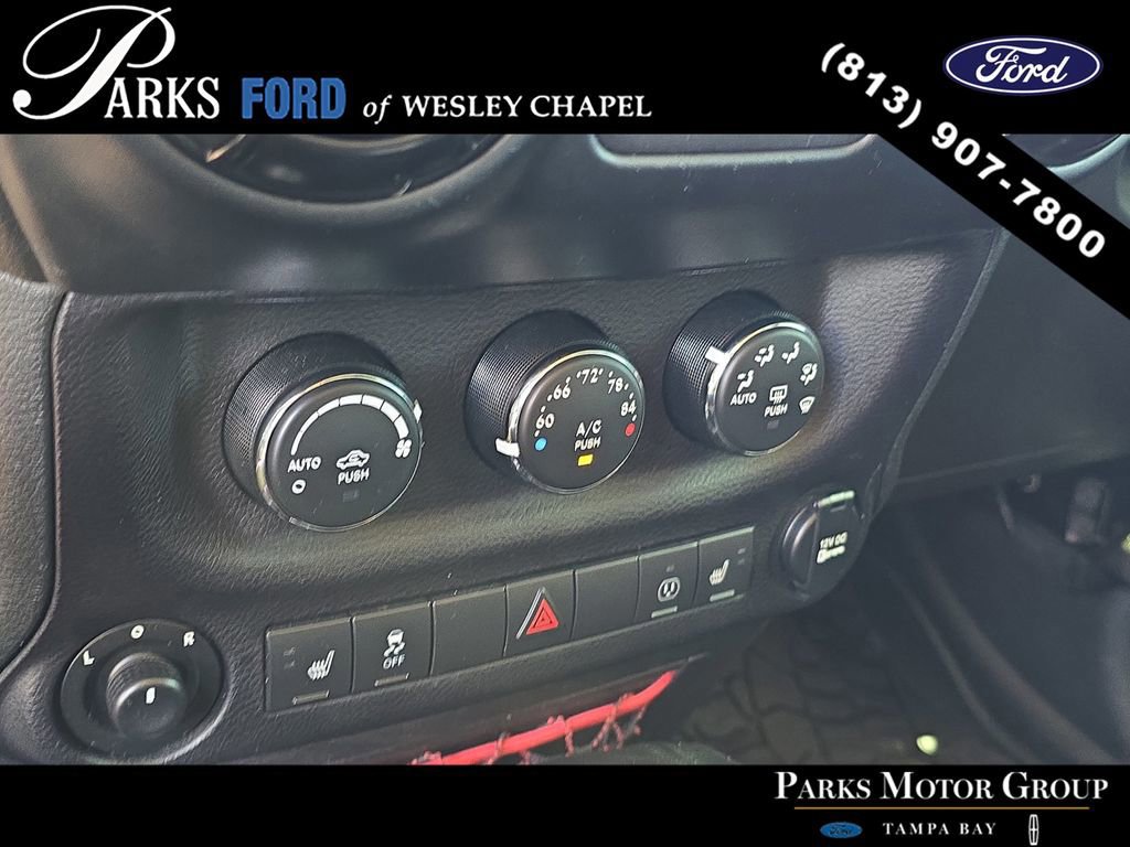 Used 2017 Jeep Wrangler Unlimited Rubicon AWD/4WD image 21