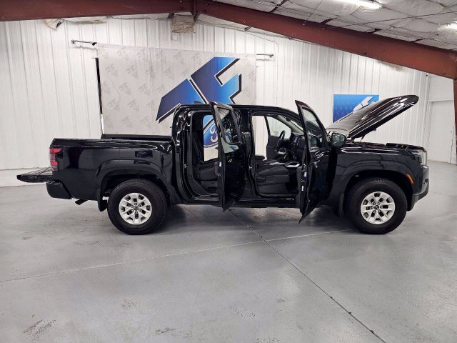 Used 2024 Nissan Frontier SV w/ Technology Package AWD/4WD image 33