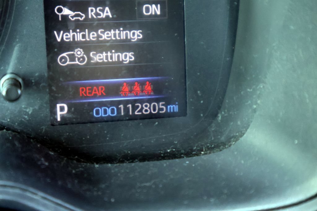 Used 2022 Toyota Corolla LE FWD image 33