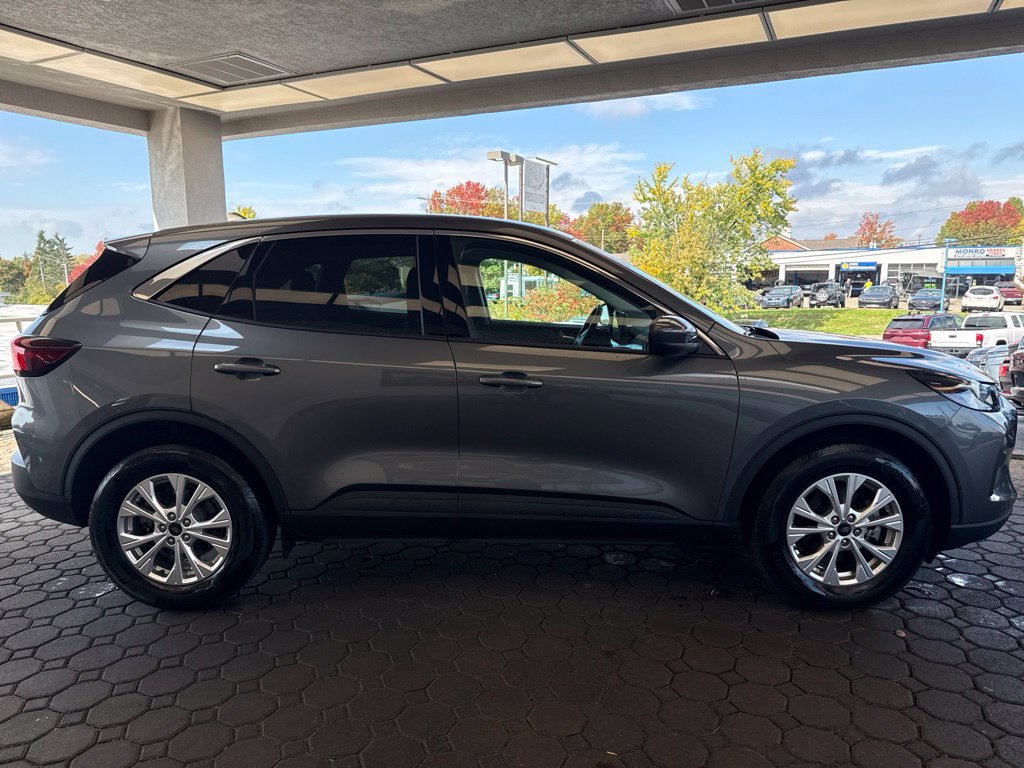Certified 2023 Ford Escape Active w/ Tech Pack #2 AWD/4WD image 5