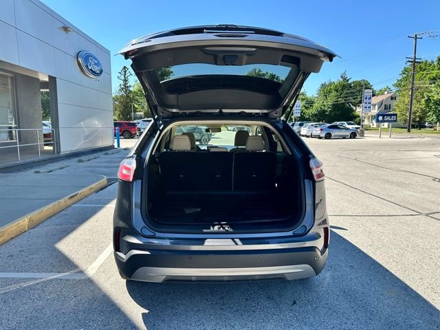 Certified 2021 Ford Edge SEL w/ Cargo Accessory Package AWD/4WD image 17