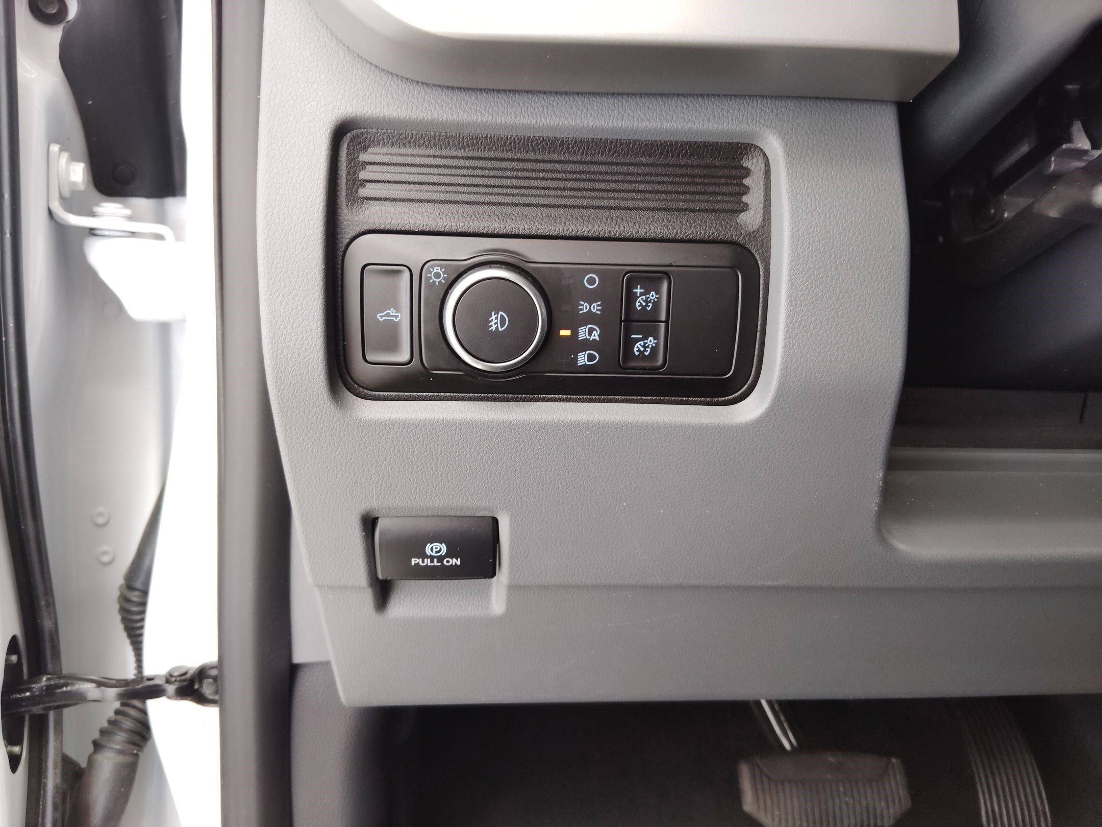 Certified 2025 Ford F250 XLT w/ FX4 Off-Road Package image 17