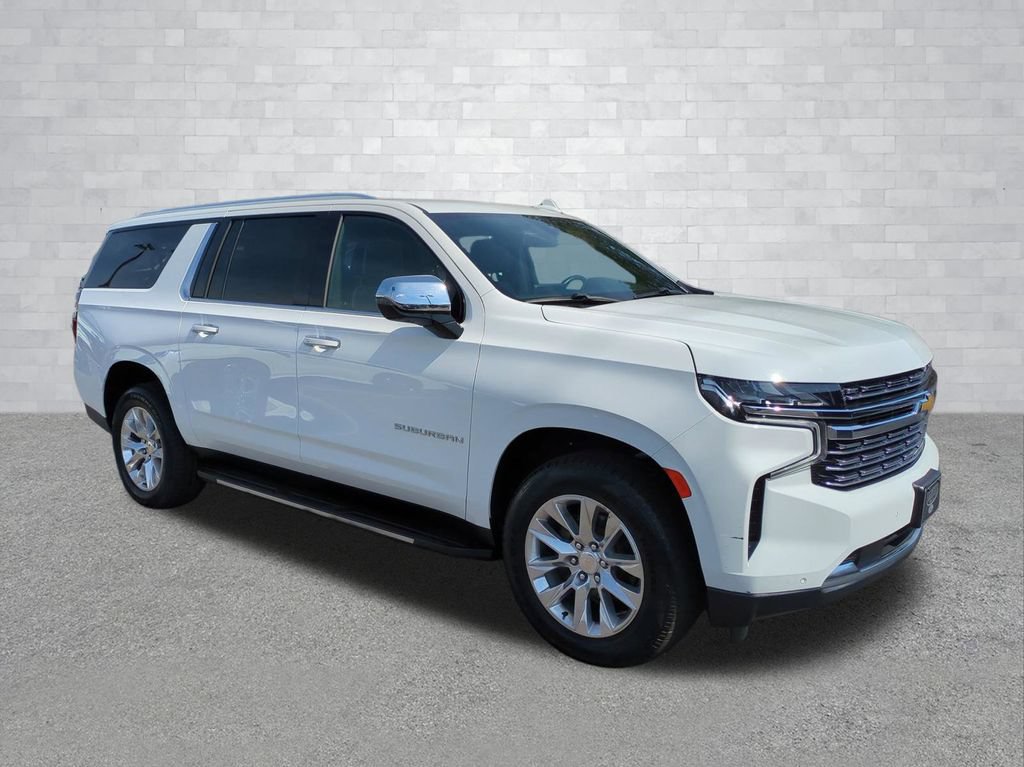 Used 2024 Chevrolet Suburban Premier RWD image 2