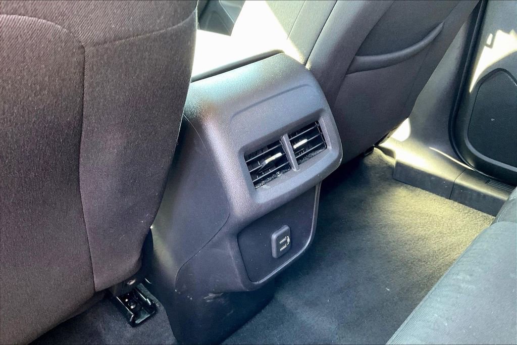 Used 2024 Chevrolet Equinox LT image 10