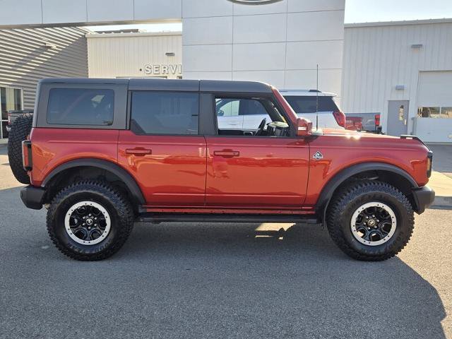 Certified 2022 Ford Bronco Outer Banks w/ Sasquatch Package AWD/4WD image 4