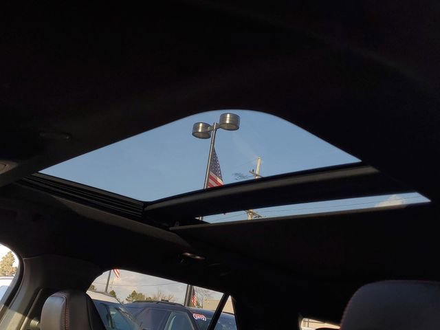 Certified 2024 Ford Explorer ST-Line w/ Class IV Trailer Tow Package image 12