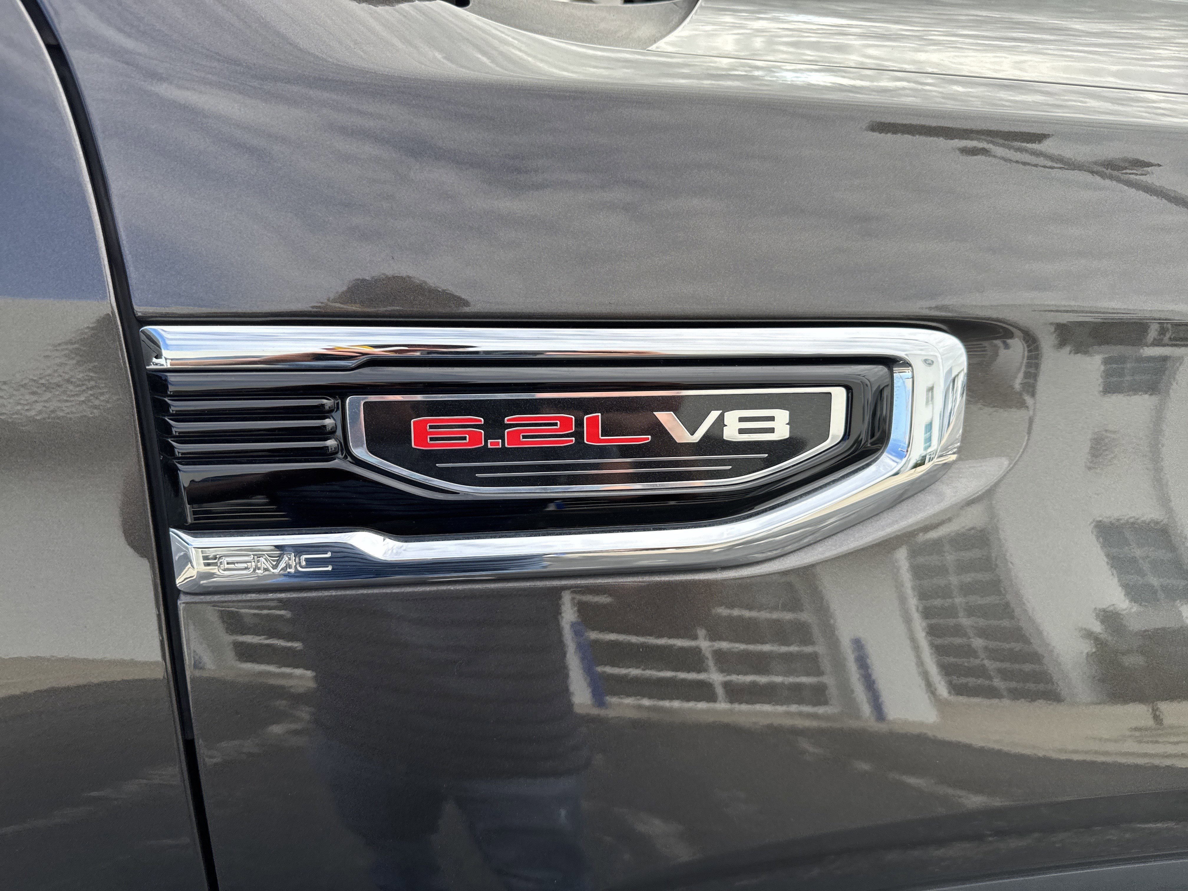 Used 2019 GMC Sierra 1500 SLT w/ SLT Premium Package image 18