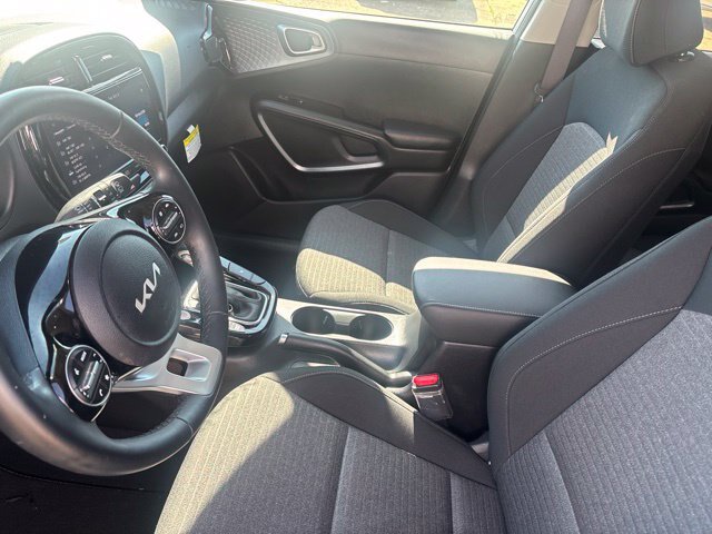 Used 2024 Kia Soul EX FWD image 14