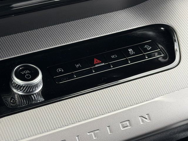 Certified 2025 Ford Expedition Active AWD/4WD image 21