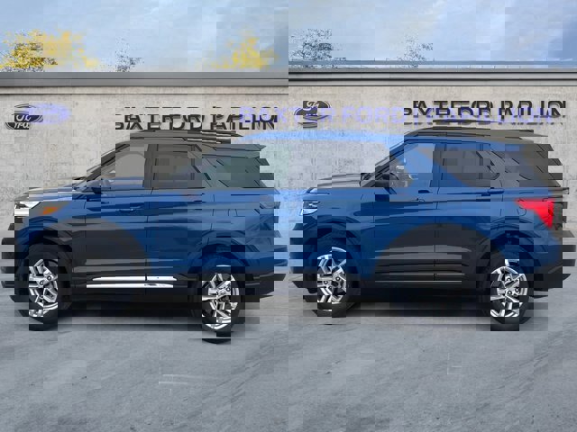 Certified 2023 Ford Explorer XLT w/ Equipment Group 202A image 6
