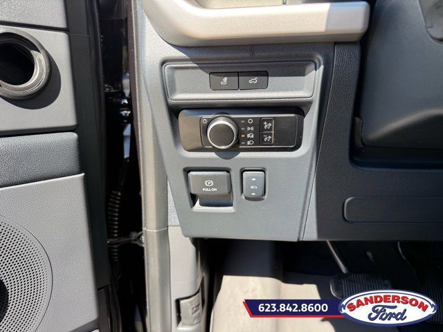 Certified 2024 Ford Expedition XLT image 13