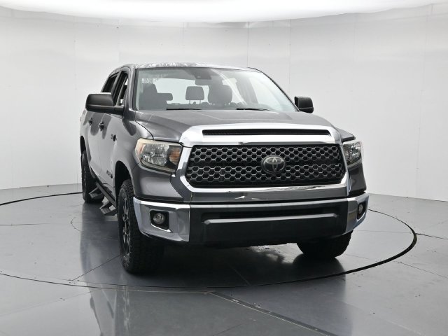 Used 2020 Toyota Tundra SR5 w/ SR5 Upgrade Package AWD/4WD image 4